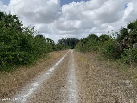 2457 Bolton Avenue SW Palm Bay FL 32908