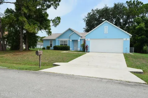 1711 Radisson Street NW Palm Bay FL 32907
