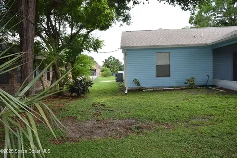 1711 Radisson Street NW Palm Bay FL 32907