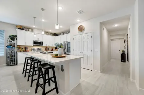 2365 Roygaris Street NW Palm Bay FL 32907