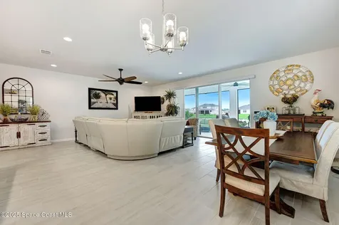 2365 Roygaris Street NW Palm Bay FL 32907