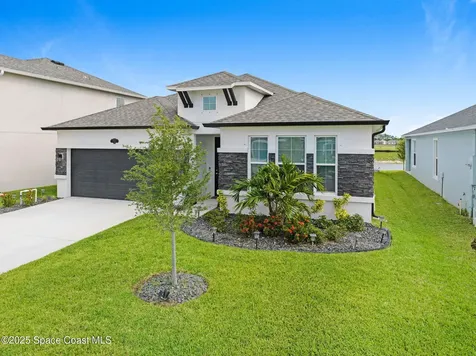 2365 Roygaris Street NW Palm Bay FL 32907