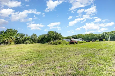 2675 Brockett Road Mims FL 32754