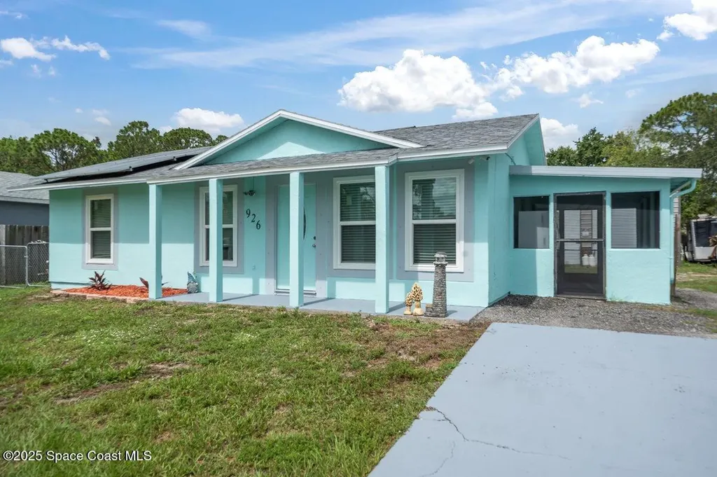 926 Caligula Avenue SE Palm Bay FL 32909