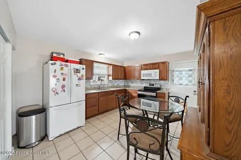 926 Caligula Avenue SE Palm Bay FL 32909