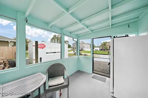 926 Caligula Avenue SE Palm Bay FL 32909