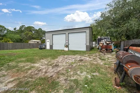 926 Caligula Avenue SE Palm Bay FL 32909