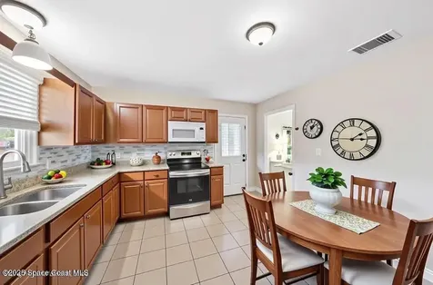 926 Caligula Avenue SE Palm Bay FL 32909