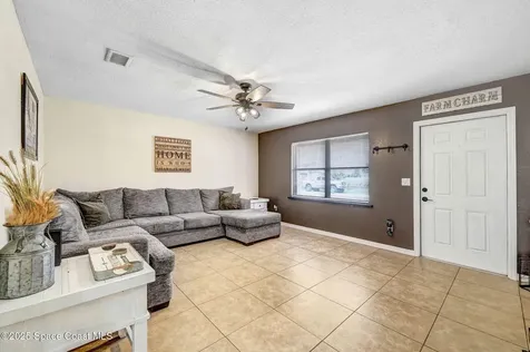 946 Stage Street SE Palm Bay FL 32909