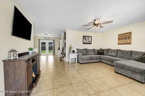 946 Stage Street SE Palm Bay FL 32909
