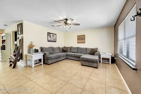946 Stage Street SE Palm Bay FL 32909