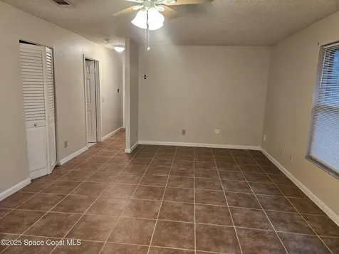 1081 Ivanhoe Street NW Palm Bay FL 32907