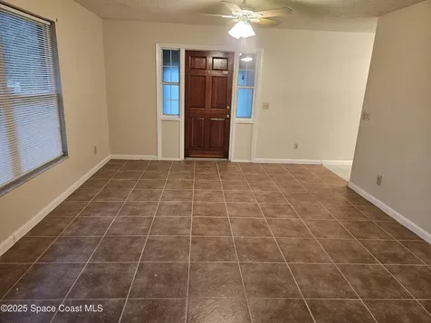 1081 Ivanhoe Street NW Palm Bay FL 32907