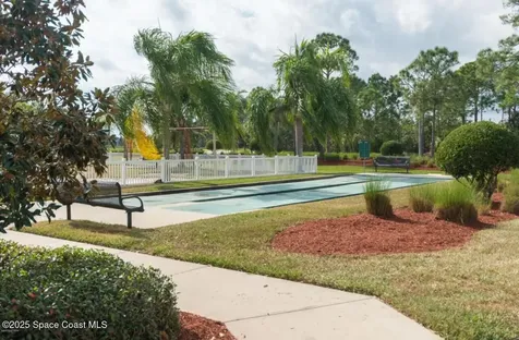 2020 Twelve Oaks Drive SE Palm Bay FL 32909