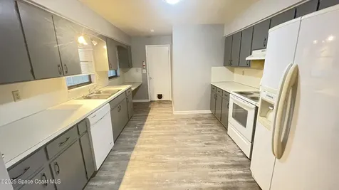 1685 N Singleton Avenue Titusville FL 32796