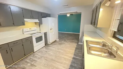 1685 N Singleton Avenue Titusville FL 32796
