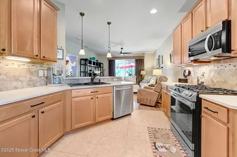 2263 Chinaberry Circle SE Palm Bay FL 32909