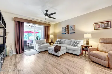2263 Chinaberry Circle SE Palm Bay FL 32909