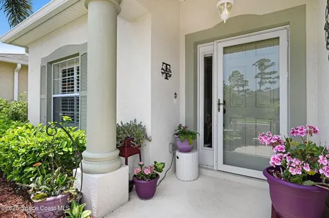 2263 Chinaberry Circle SE Palm Bay FL 32909