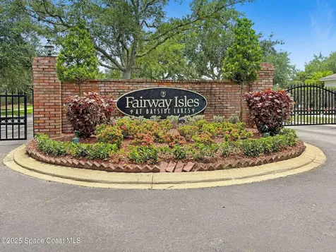 2263 Chinaberry Circle SE Palm Bay FL 32909