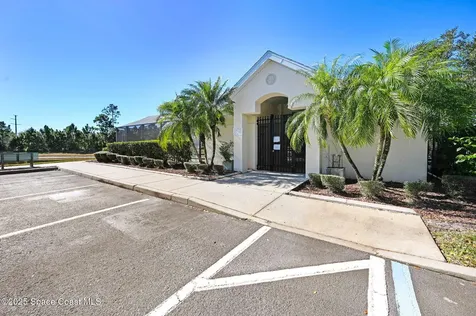 2263 Chinaberry Circle SE Palm Bay FL 32909