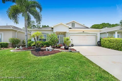 2263 Chinaberry Circle SE Palm Bay FL 32909