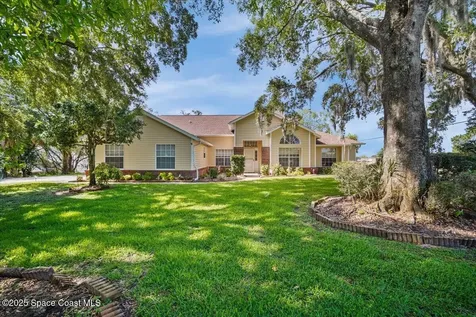 3973 Hunters Ridge Way Titusville FL 32796