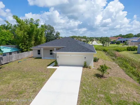 227 Krefeld Road NW Palm Bay FL 32907