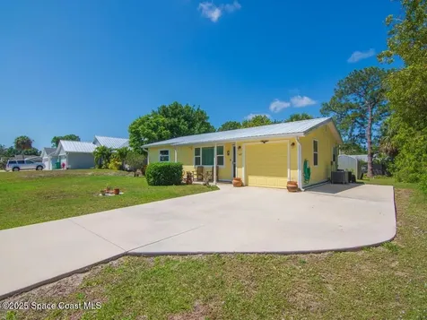 442 Banyan Street Sebastian FL 32958