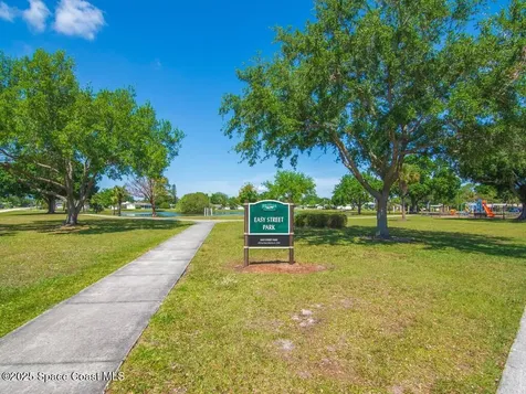 442 Banyan Street Sebastian FL 32958