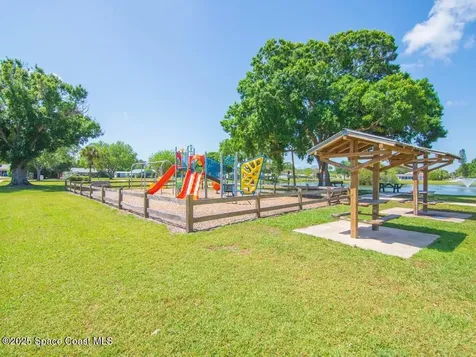 442 Banyan Street Sebastian FL 32958