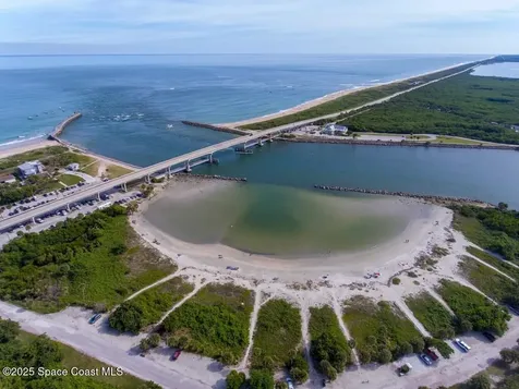 442 Banyan Street Sebastian FL 32958