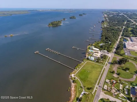 442 Banyan Street Sebastian FL 32958