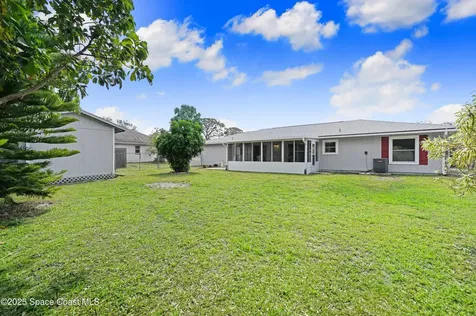 1573 Zaffer Street NW Palm Bay FL 32907