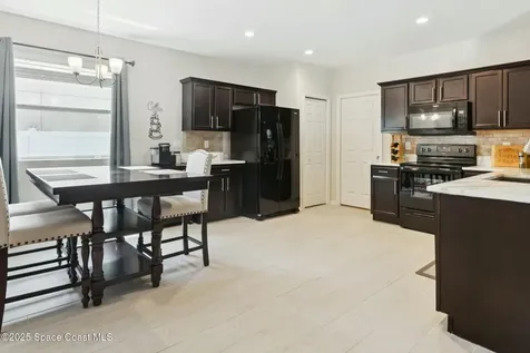 427 Highland Meadows Street Davenport FL 33837