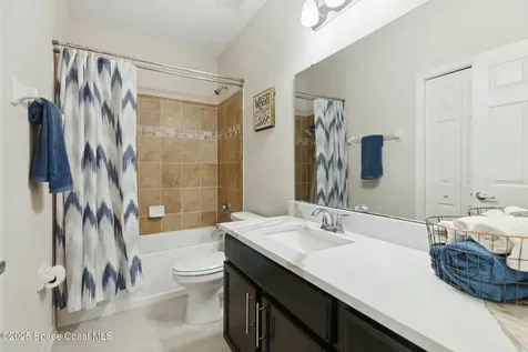 427 Highland Meadows Street Davenport FL 33837