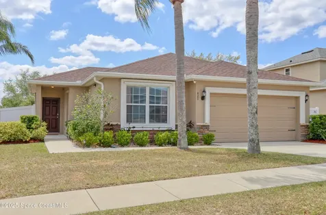 427 Highland Meadows Street Davenport FL 33837
