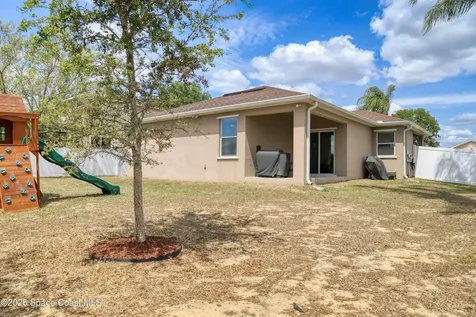 427 Highland Meadows Street Davenport FL 33837