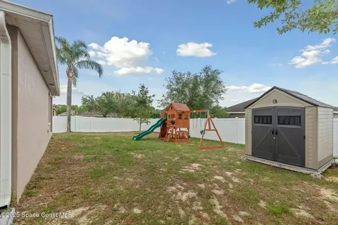 427 Highland Meadows Street Davenport FL 33837