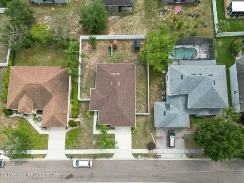 427 Highland Meadows Street Davenport FL 33837