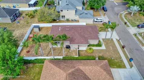 427 Highland Meadows Street Davenport FL 33837