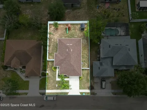 427 Highland Meadows Street Davenport FL 33837