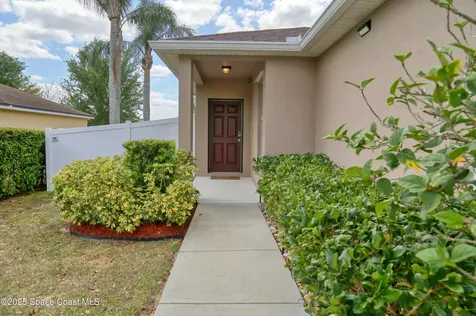 427 Highland Meadows Street Davenport FL 33837