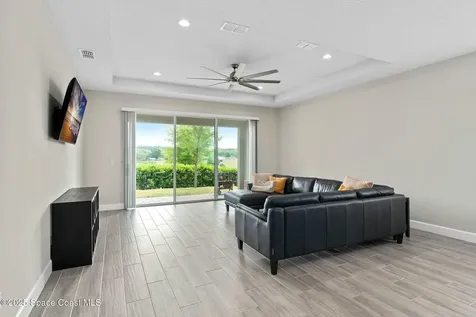 2671 Park Ridge Street Apopka FL 32712