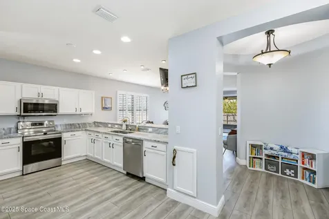 857 Rostock Circle NW Palm Bay FL 32907