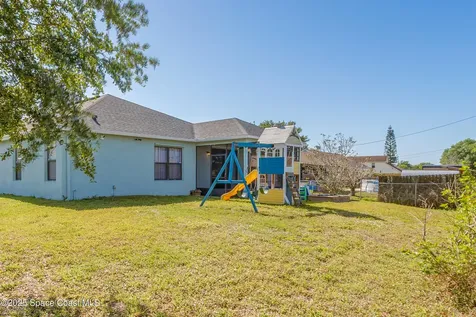 857 Rostock Circle NW Palm Bay FL 32907