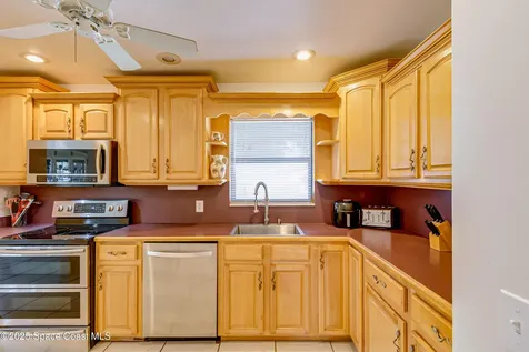 2180 Lakeview Drive Melbourne FL 32935