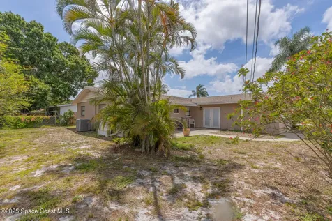 2180 Lakeview Drive Melbourne FL 32935