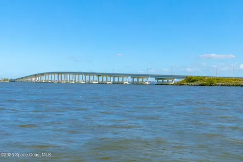 2180 Lakeview Drive Melbourne FL 32935