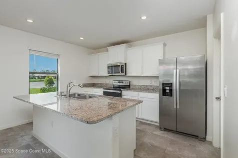 705 Old Country Road SE Palm Bay FL 32909
